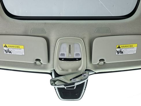 Certified 2025 Volvo XC40 B5 Plus image 20