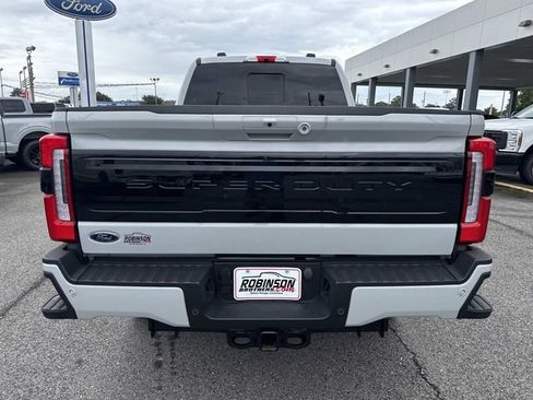 Used 2026 Ford F250 Platinum AWD/4WD image 6