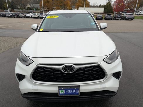 Used 2023 Toyota Highlander L image 9