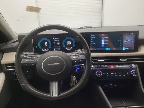 Used 2025 Hyundai Sonata SEL FWD image 22