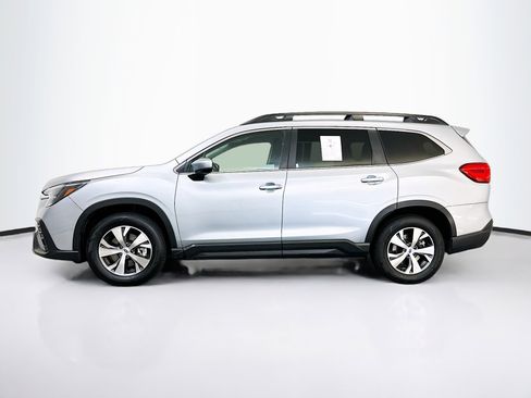 Used 2025 Subaru Ascent Premium AWD/4WD image 4