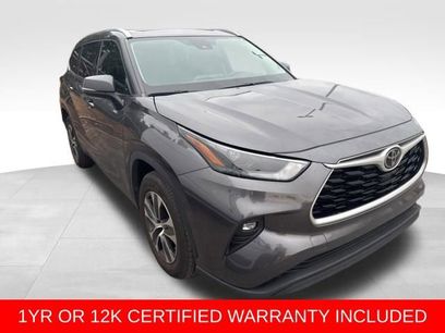Used 2022 Toyota Highlander XLE