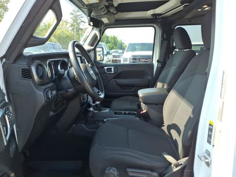 Used 2022 Jeep Wrangler Unlimited Sport AWD/4WD image 18