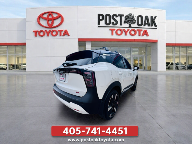 Used 2026 Nissan Kicks SR FWD image 8