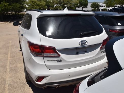 Used 2019 Hyundai Santa Fe XL FWD image 7
