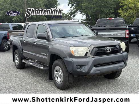 Used 2014 Toyota Tacoma PreRunner w/ Convenience Package RWD image 1