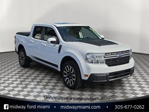 Certified 2022 Ford Maverick Lariat FWD image 1