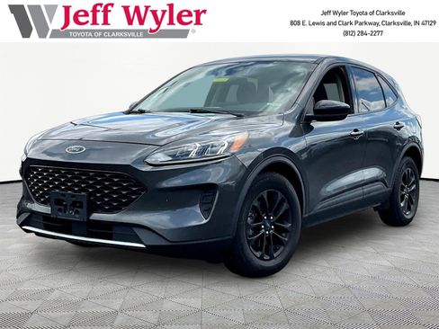 Used 2020 Ford Escape SE Sport FWD image 1