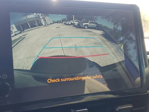 Certified 2025 Toyota Corolla Cross LE FWD image 27