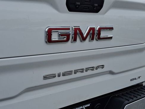 Used 2025 GMC Sierra 1500 SLT image 31