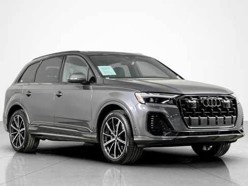 Used 2025 Audi Q7 2.0T Premium Plus w/ Premium Plus Package image 2