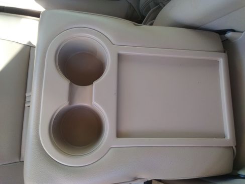 Used 2013 Ford F350 Lariat w/ Lariat Interior Pkg image 11