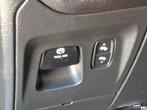 Used 2023 RAM 1500 Laramie image 6