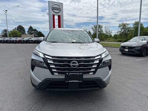 Certified 2024 Nissan Rogue SV AWD/4WD image 8