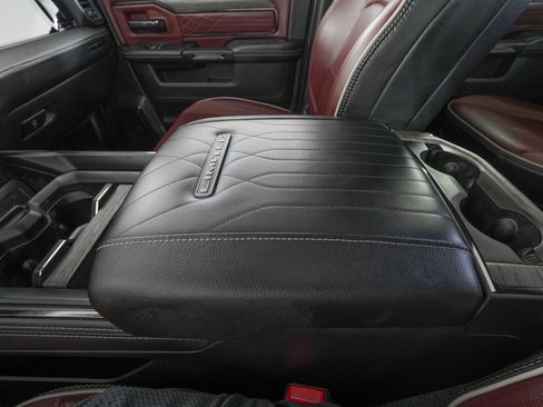 Used 2025 RAM 2500 Limited image 30