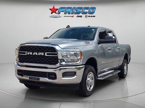 Used 2022 RAM 2500 Big Horn AWD/4WD image 3