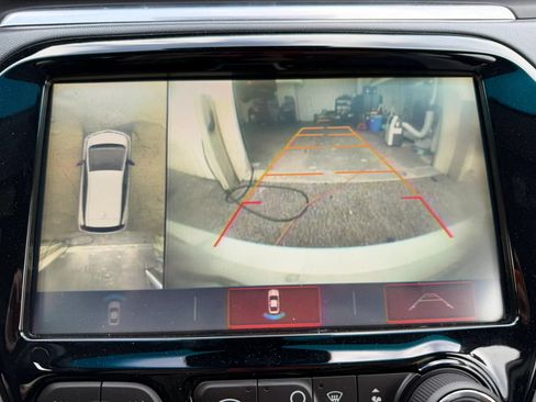 Used 2018 Chevrolet Bolt Premier w/ Driver Confidence II Package FWD image 27