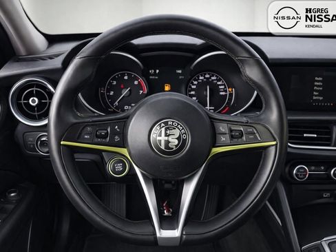 Used 2019 Alfa Romeo Stelvio AWD image 8