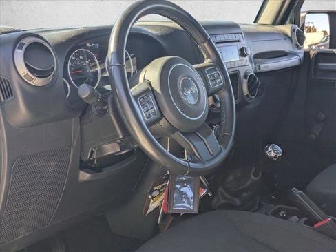 Used 2016 Jeep Wrangler Unlimited Sport w/ Connectivity Group image 9