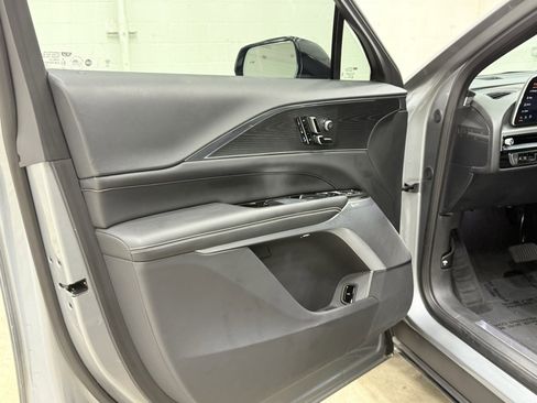 Used 2024 Cadillac Lyriq Sport image 20