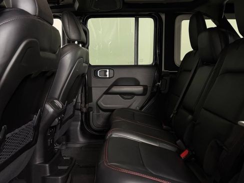 Used 2024 Jeep Wrangler Unlimited Rubicon AWD/4WD image 29