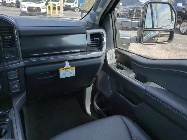 New 2026 Ford F250 Lariat w/ Black Appearance Package AWD/4WD image 17