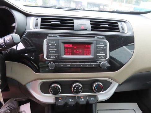 Used 2016 Kia Rio LX image 21