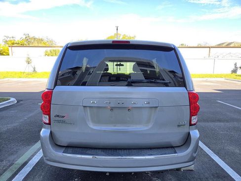 Used 2014 Dodge Grand Caravan SXT FWD image 8