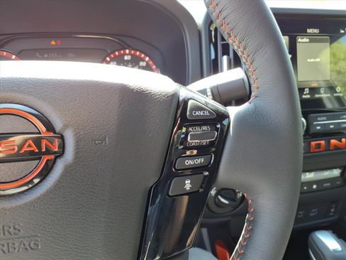 Certified 2025 Nissan Frontier PRO-4X w/ Pro Convenience Package AWD/4WD image 20