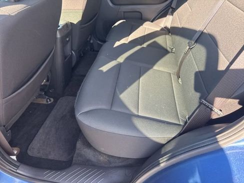Used 2010 Ford Escape XLT image 12