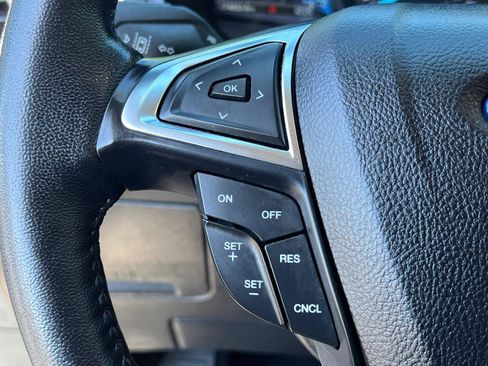 Used 2022 Ford Edge Titanium AWD/4WD image 26