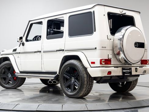 Used 2015 Mercedes-Benz G 63 AMG 4MATIC image 48