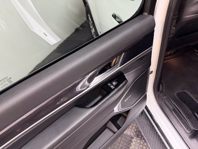 Used 2024 Jeep Wagoneer 4WD image 33