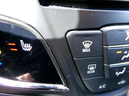 Used 2015 Buick Regal AWD image 24