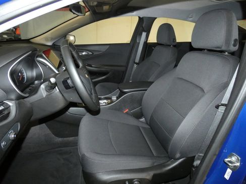 Used 2023 Chevrolet Malibu RS image 8