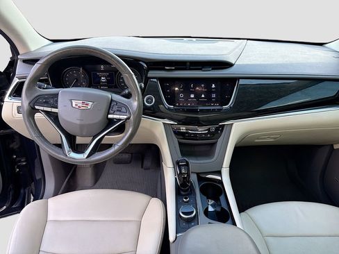 Used 2021 Cadillac XT6 Premium Luxury FWD image 42