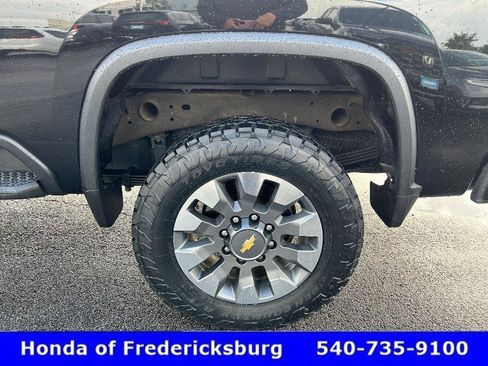 Used 2024 Chevrolet Silverado 2500 Custom w/ Custom Convenience Package AWD/4WD image 32