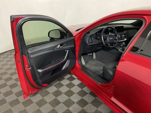Used 2019 Kia Stinger GT image 19