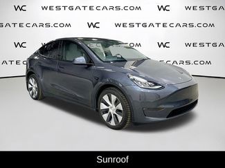 Used 2021 Tesla Model Y Long Range video 2