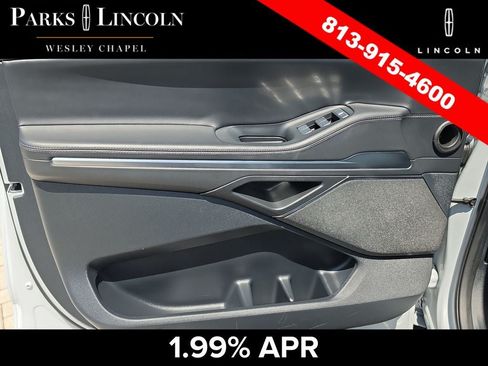 Certified 2025 Lincoln Navigator Reserve AWD/4WD image 18