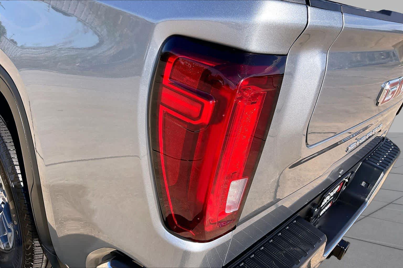 Used 2026 GMC Sierra 1500 SLT RWD image 26