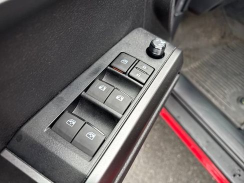 Certified 2022 Toyota Tacoma TRD Off-Road w/ Technology Package image 24