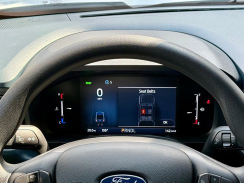 New 2025 Ford Maverick XL w/ Equipment Group 101A image 10