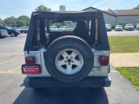 Used 2004 Jeep Wrangler Sport w/ Convenience Group AWD/4WD image 7