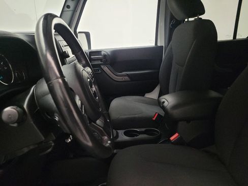 Used 2018 Jeep Wrangler Unlimited Sport S AWD/4WD image 17