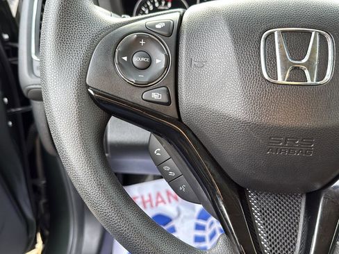 Used 2017 Honda HR-V EX image 17