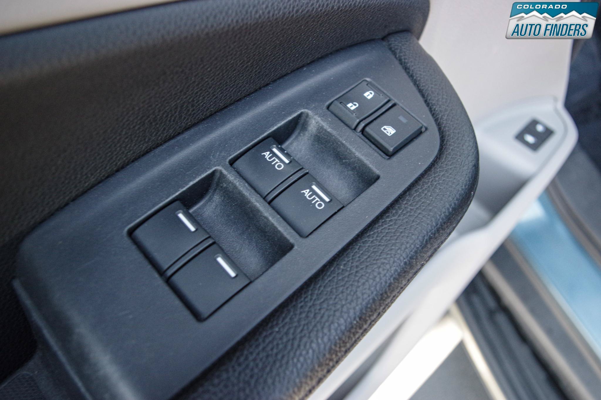 Used 2016 Honda Pilot Touring image 11