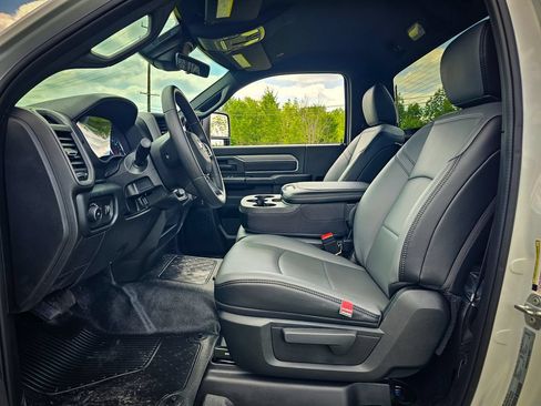 New 2026 RAM 5500 Tradesman AWD/4WD image 11