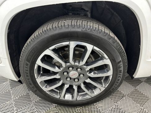 Used 2020 GMC Acadia Denali w/ Technology Package image 13