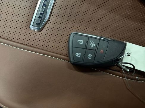 New 2026 GMC Sierra 2500 Denali Ultimate w/ Max Trailering Package image 37